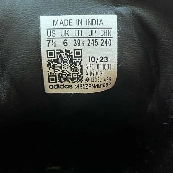 SOLD OUT Adidas Samba Womens 7.5 Black and White - Picture 9 of 9